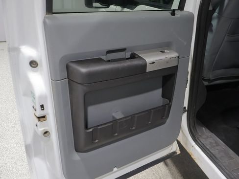 Used 2015 Ford F250 XLT AWD/4WD image 19