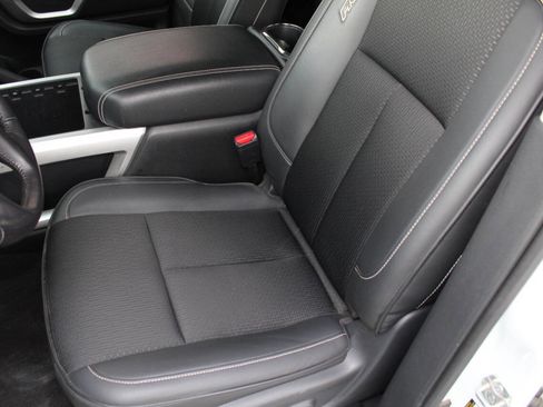 Used 2019 Nissan Titan PRO-4X image 3