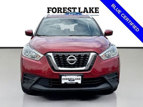 Used 2019 Nissan Kicks SV FWD image 2