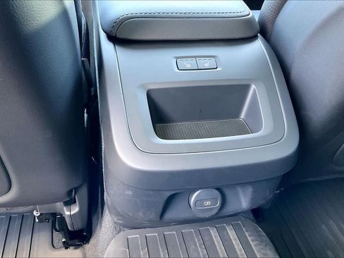 New 2026 Volvo V60 B5 Cross Country Plus w/ Climate Package image 16