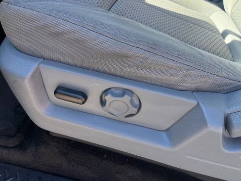 Used 2012 Ford F150 XLT w/ XLT Convenience Pkg image 7