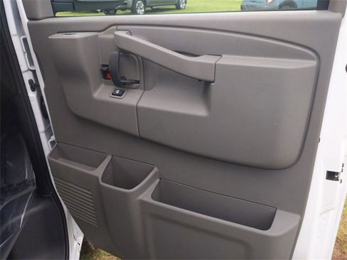 New 2025 GMC Savana 3500 w/ Power Convenience Package image 37