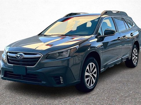 Used 2021 Subaru Outback Premium image 3