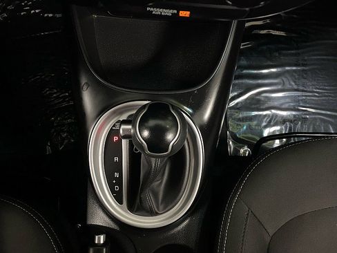 Used 2019 Kia Soul image 21