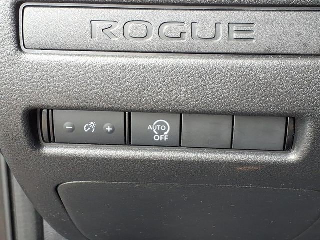 Used 2024 Nissan Rogue S AWD/4WD image 15