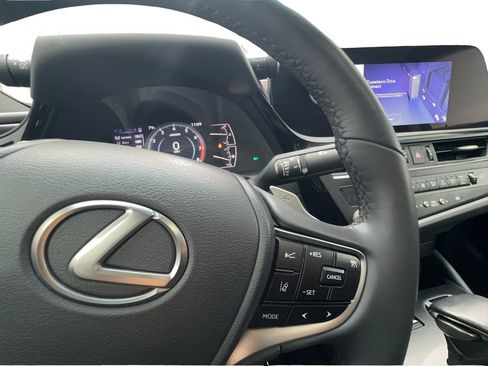 Used 2023 Lexus ES 350 w/ Accessory Package (Z2) FWD image 40