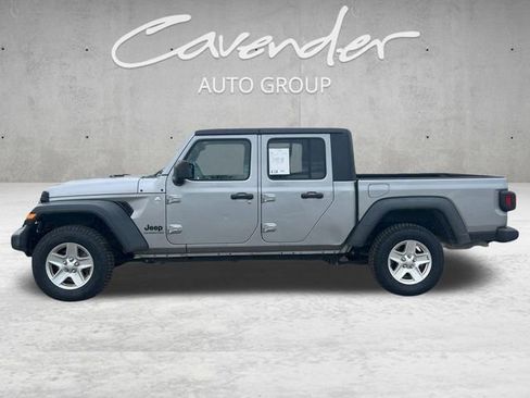 Used 2020 Jeep Gladiator Sport w/ Quick Order Package 24S image 13