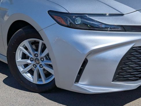 Used 2025 Toyota Camry LE w/ Convenience Package FWD image 10