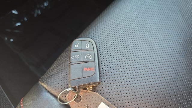 Used 2025 Dodge Durango GT AWD/4WD image 27