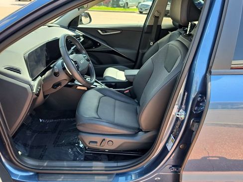 Used 2023 Kia Niro Wind w/ Wind Preserve Package FWD image 9