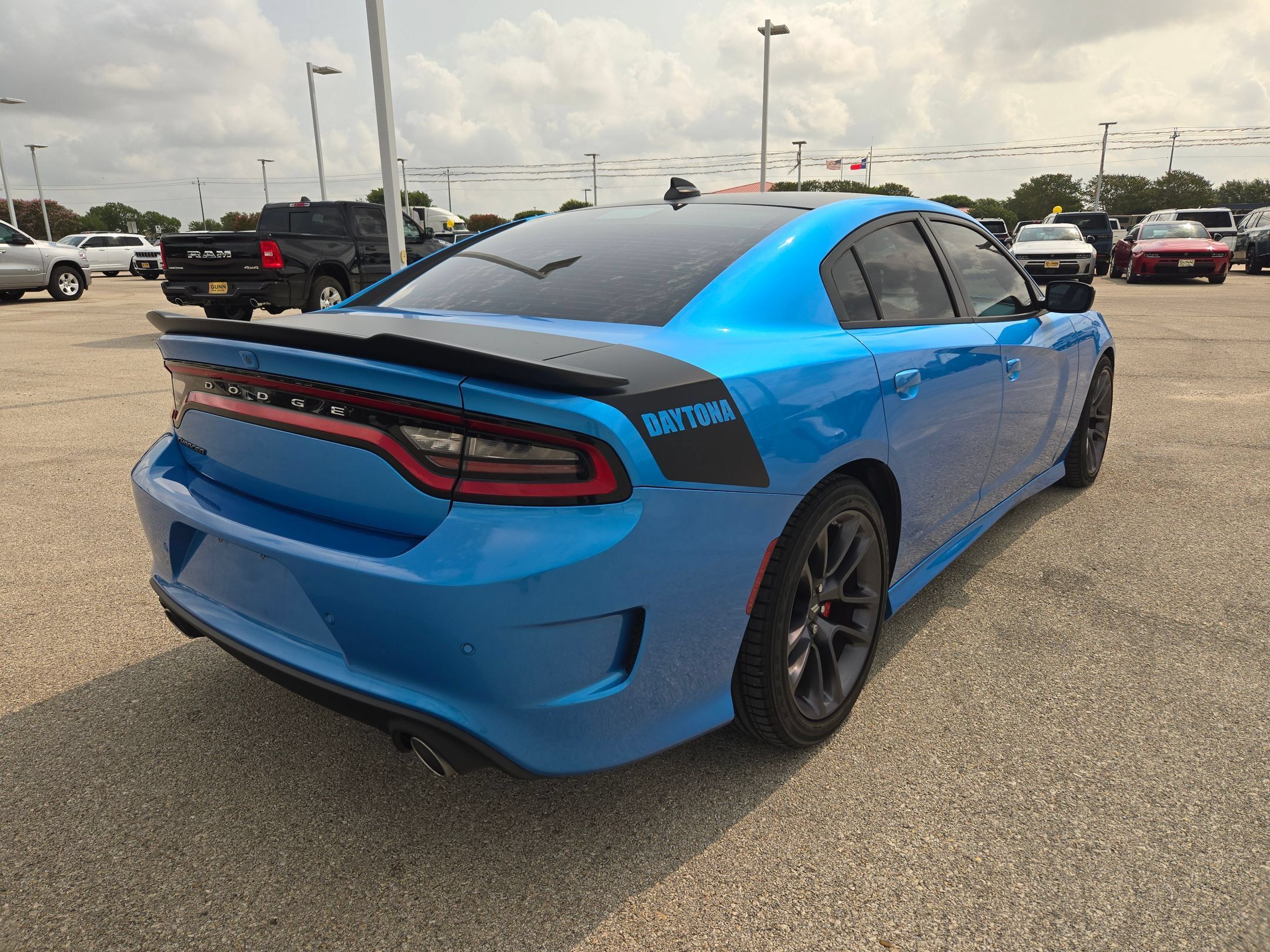 Used 2023 Dodge Charger R/T w/ Daytona Edition Group RWD image 3