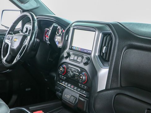 Used 2019 Chevrolet Silverado 1500 LTZ w/ LTZ Premium Package AWD/4WD image 29