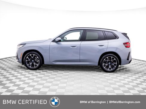 Used 2025 BMW X3 xDrive30i AWD/4WD image 2