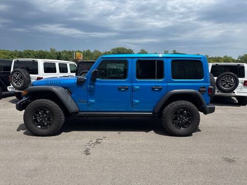 Used 2024 Jeep Wrangler Unlimited AWD/4WD image 7