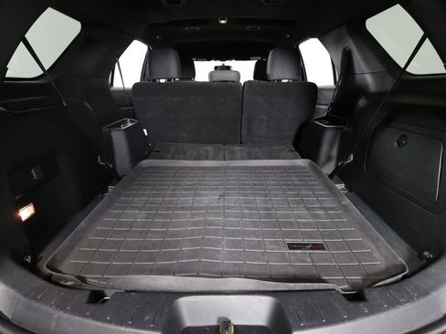 Used 2018 Ford Explorer XLT w/ Class II Trailer Tow Package AWD/4WD image 18