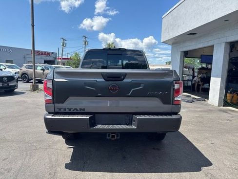 Used 2023 Nissan Titan PRO-4X w/ Pro-4x Convenience Package AWD/4WD image 3