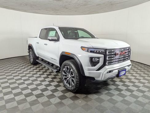 New 2026 GMC Canyon Denali image 5