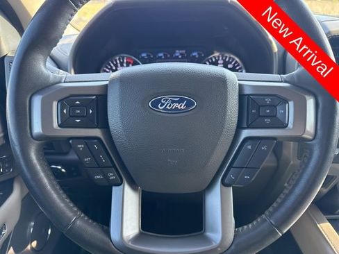 Used 2021 Ford Expedition XLT image 19