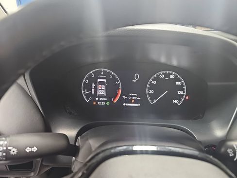 Used 2023 Honda HR-V EX-L image 3