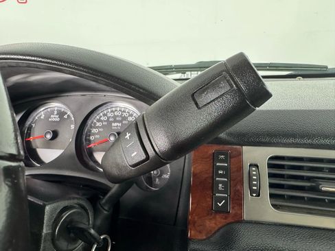 Used 2011 Chevrolet Tahoe LT image 19