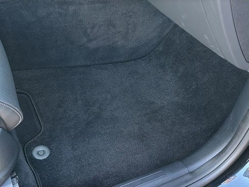 Certified 2026 Genesis GV70 2.5T AWD/4WD image 36