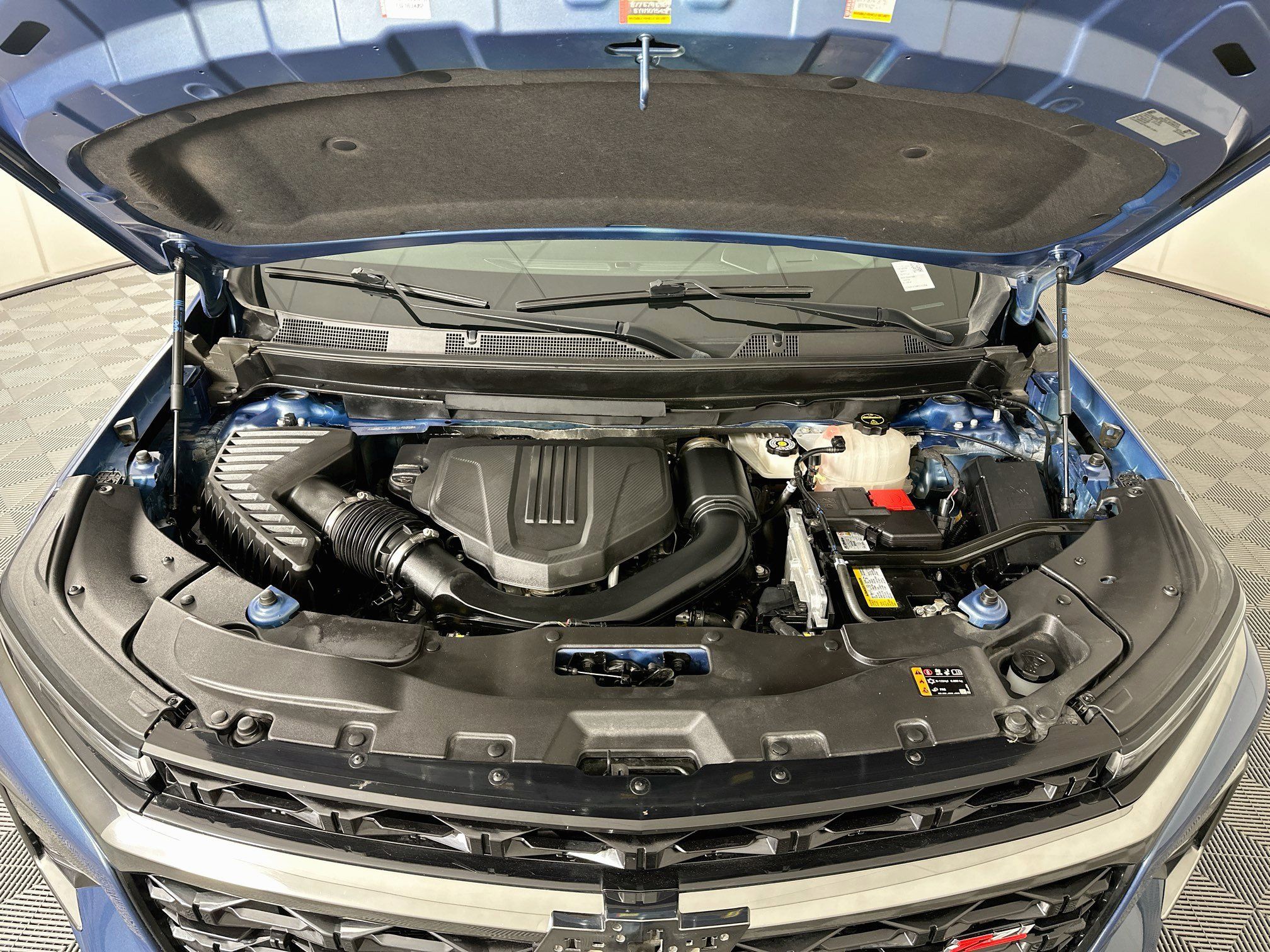 Used 2024 Chevrolet Traverse Z71 AWD/4WD image 35