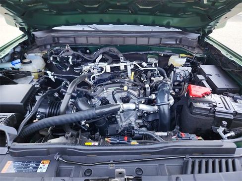 Used 2025 Ford Bronco Outer Banks image 16