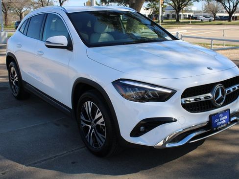 Used 2025 Mercedes-Benz GLA 250 4MATIC image 1