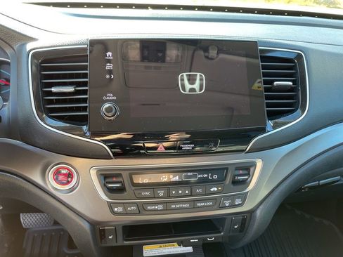 Certified 2022 Honda Pilot Special Edition image 16