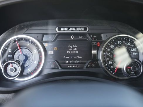 Used 2020 RAM 5500 Tradesman w/ Safety Group image 24