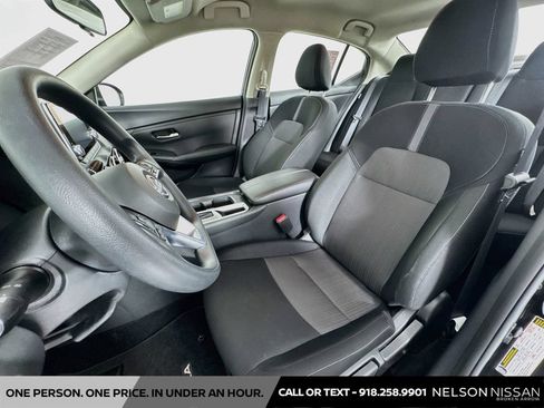 Used 2025 Nissan Sentra SV FWD image 19
