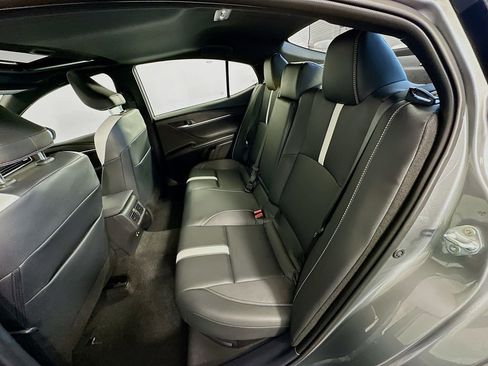 Used 2025 Toyota Camry SE image 25