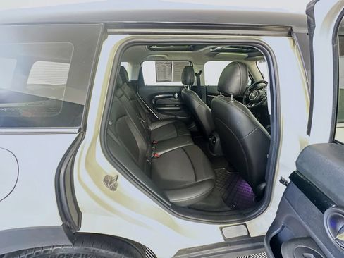 Used 2019 MINI Cooper Clubman FWD image 26