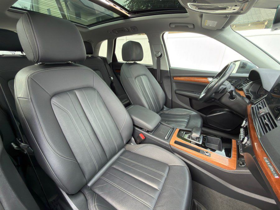 Used 2021 Audi Q5 2.0T Premium Plus w/ Premium Plus Package AWD/4WD image 41
