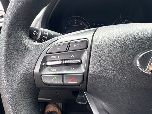 Used 2018 Hyundai Elantra GT FWD image 18