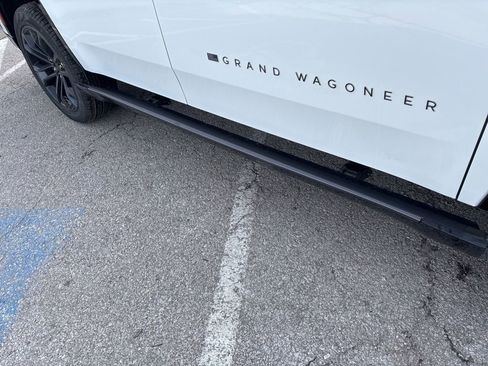 New 2026 Jeep Grand Wagoneer Summit AWD/4WD image 43