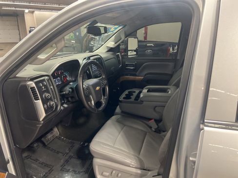 Used 2015 Chevrolet Silverado 2500 LTZ w/ Duramax Plus Package image 21