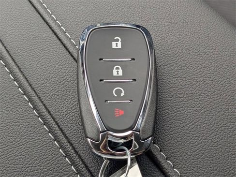 New 2025 Chevrolet Blazer LT w/ Midnight/Sport Edition image 33