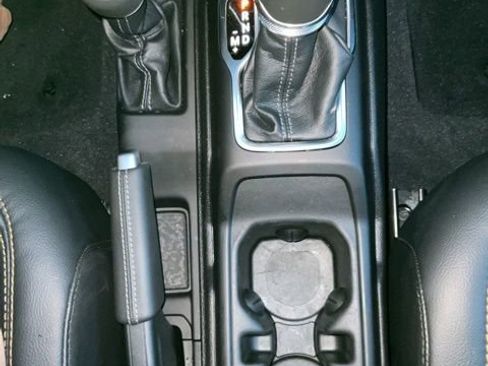 Used 2024 Jeep Wrangler Unlimited Sahara image 29