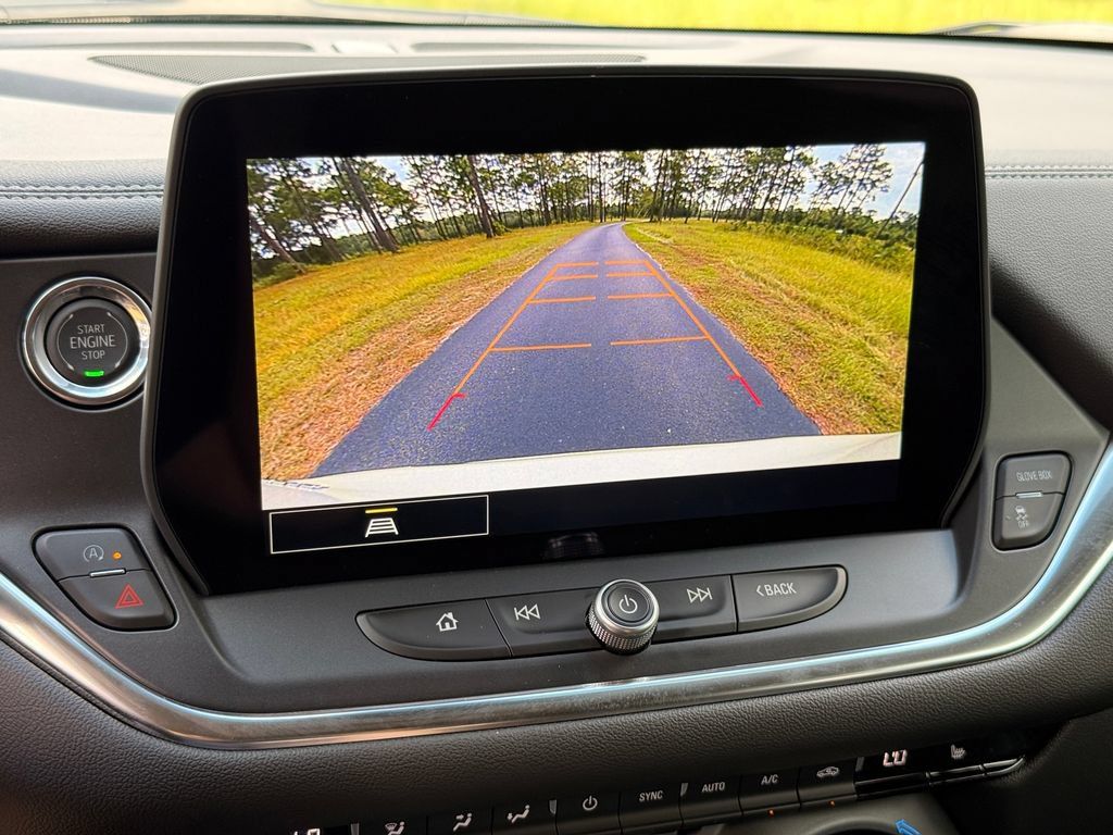 New 2026 Chevrolet Blazer LT w/ Convenience Package FWD image 19