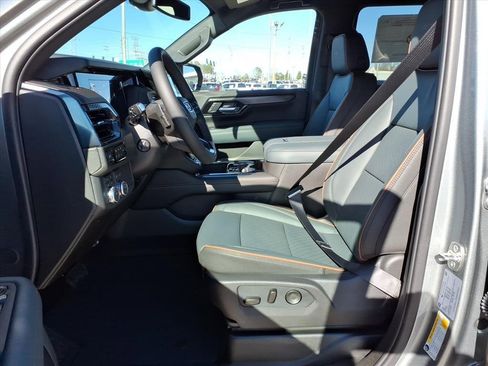 New 2026 GMC Yukon XL AT4 image 11