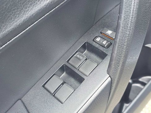 Used 2016 Toyota Corolla S FWD image 22