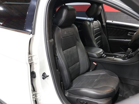 Used 2013 Ford Taurus SHO image 43