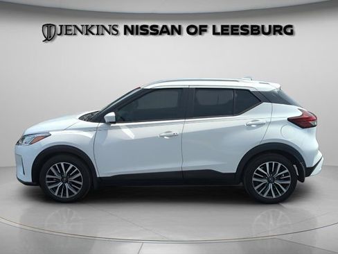 Certified 2023 Nissan Kicks SV FWD image 11