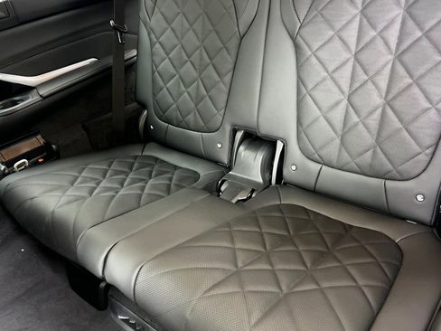 New 2026 BMW X7 xDrive40i w/ Executive Package image 28