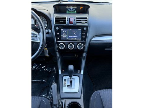 Used 2016 Subaru Forester 2.5i Premium w/ All-Weather Package AWD/4WD image 11