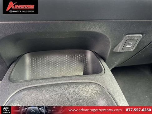 Certified 2023 Toyota Corolla SE w/ Carpet Mat Package (TMS) image 33