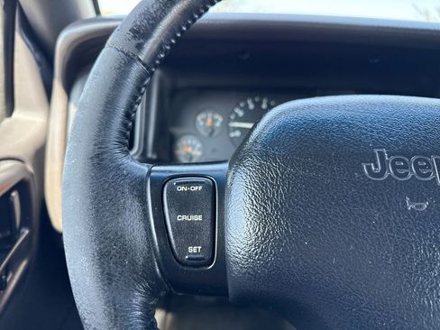 Used 1996 Jeep Grand Cherokee Laredo AWD/4WD image 17
