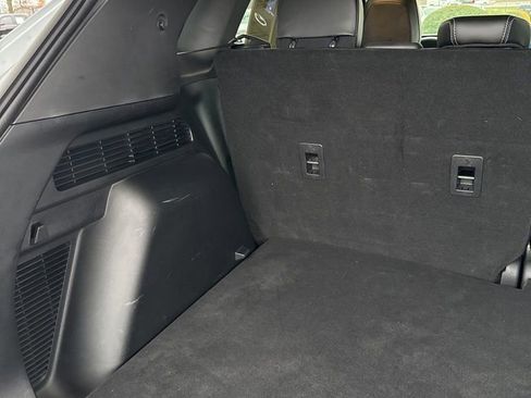 Used 2025 Ford Escape SE image 21