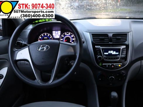 Used 2016 Hyundai Accent SE FWD image 17